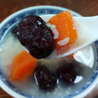 胡萝卜大枣二米粥