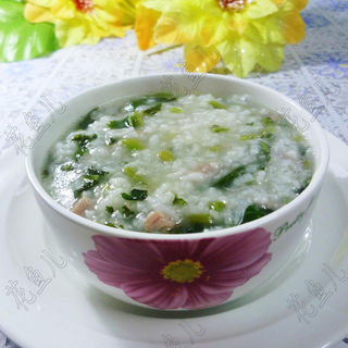 雪菜瘦肉丝大米粥