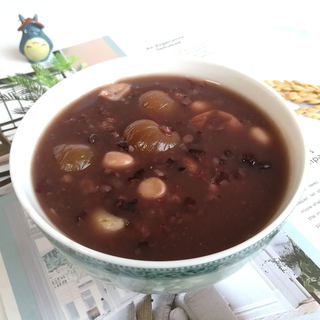 黑米桂圆八宝粥