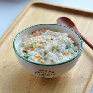 胡萝卜青菜胚芽大米粥
