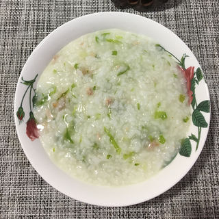 青菜肉末粥