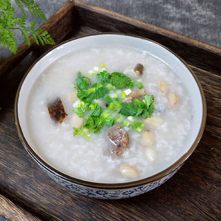 花生香菇猪骨粥