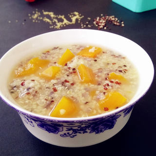 南瓜藜麦粥