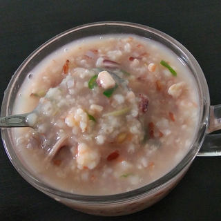 鲜虾鱿鱼粥