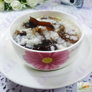 黑木耳大米粥
