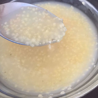 暖胃小米粥