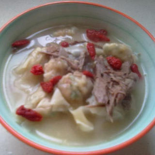 鸽汤馄饨