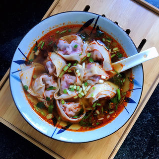 红油苋菜虾肉馄饨