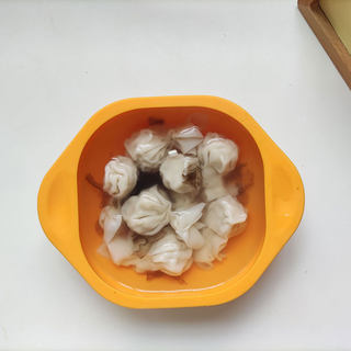 适合宝宝吃的鲜肉虾仁小馄饨，调馅、做皮、包制、保存