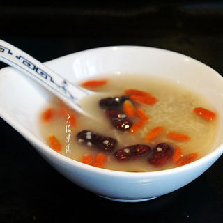 红枣枸杞黑小米粥