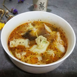 酸辣馄饨