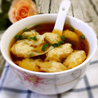 鸡肉小馄饨