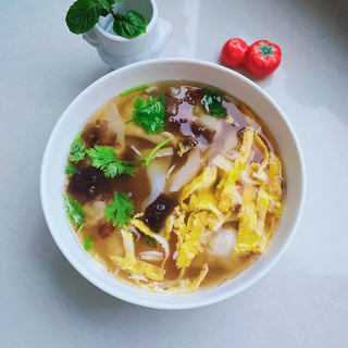 紫菜酸汤馄饨