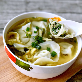 荠菜三鲜馄饨