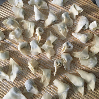 芹菜肉馄饨