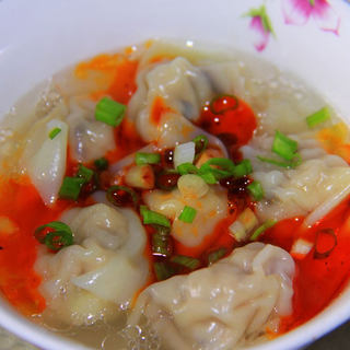 香菇鲜肉馄饨（红油抄手）