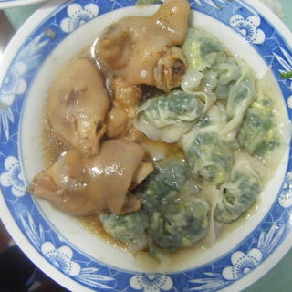 猪脚馄饨