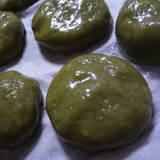 椰蓉芝麻糖艾叶糍粑