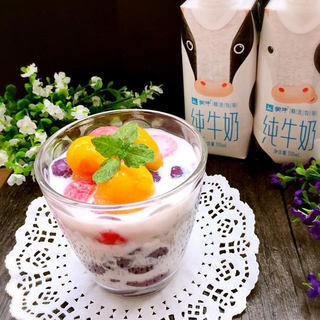 芋圆牛奶水果冰
