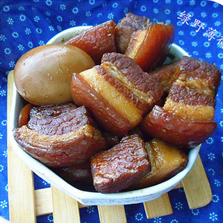 炖肉熏鸡蛋