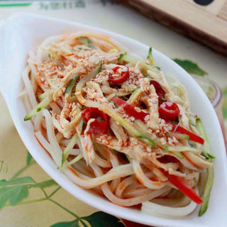 炎炎夏日吃什么？四川传统小吃【鸡丝凉面】