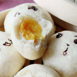 广式茶点——香甜四溢的【奶黄包】（附奶黄馅制作）