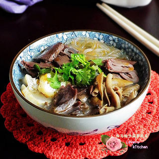鸭血粉丝汤