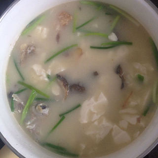 鱼头豆腐汤