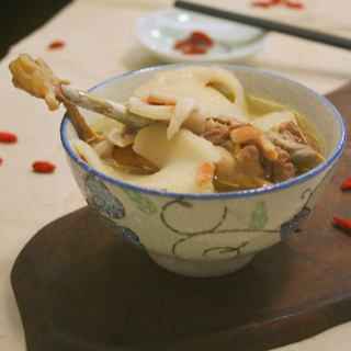 椰子土鸡汤