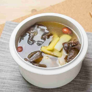 山药红枣鸡汤