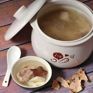 土茯苓排骨汤