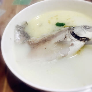 奶香鲫鱼汤