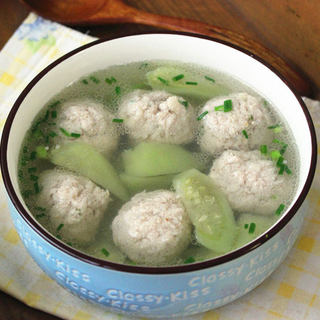 肉丸丝瓜汤