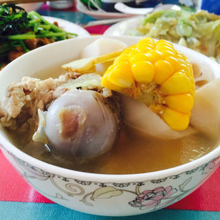 大骨鲜蔬汤