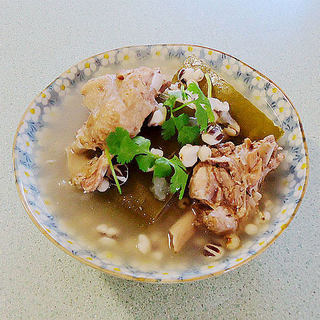薏米茨实煲冬瓜鸭汤