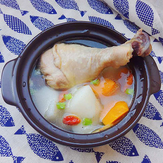 山药鸡腿汤