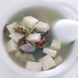 花蛤豆腐汤
