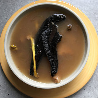 石斛灵芝陈皮煲排骨
