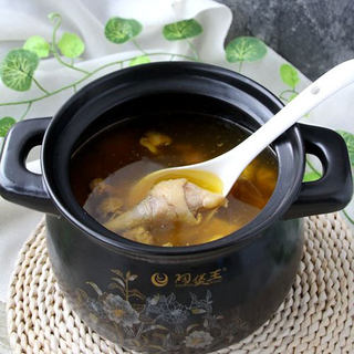 姬松茸玉竹鸡汤