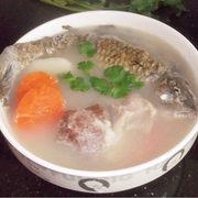 淮山胡萝卜鲫鱼汤 春季养生汤