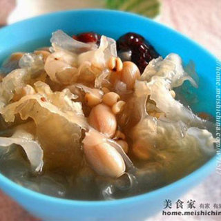 薏米花生银耳羹