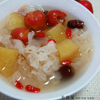 苹果银耳红果汤
