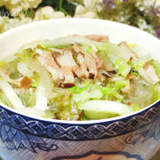 咸肉火腿白菜汤