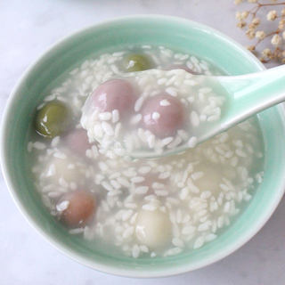 酒酿彩色小圆子