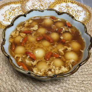 黑糖鸡蛋酒酿圆子