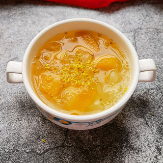 桂花枇杷炖银耳