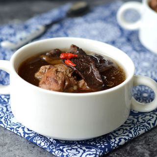牛肝菌脊骨汤