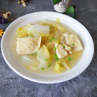 娃娃菜炖土豆冻豆腐汤