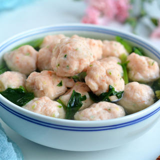 虾丸菠菜汤
