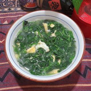 煎蛋白花菜汤
